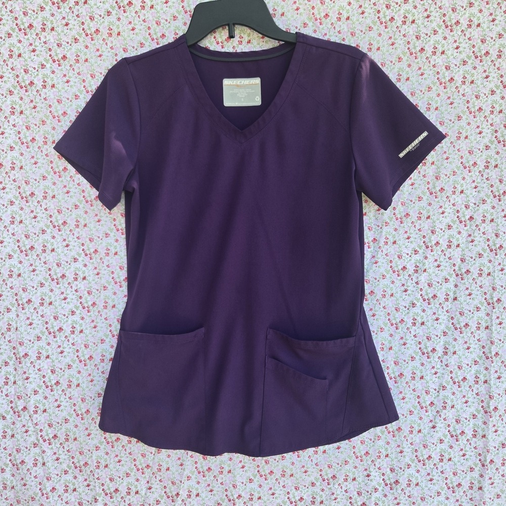 Barco Skechers Scrub Top Womens Size S Purple Short Sleeve 3 Pockets Stretch